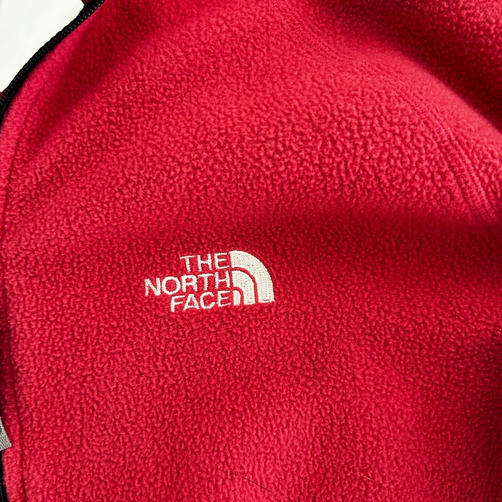 Northface pull over - Picture 2 of 4